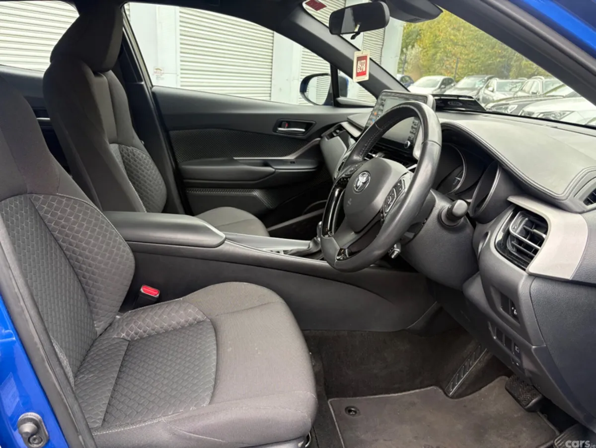 Toyota C-HR Hatchback, Petrol Hybrid, 2021, Blue