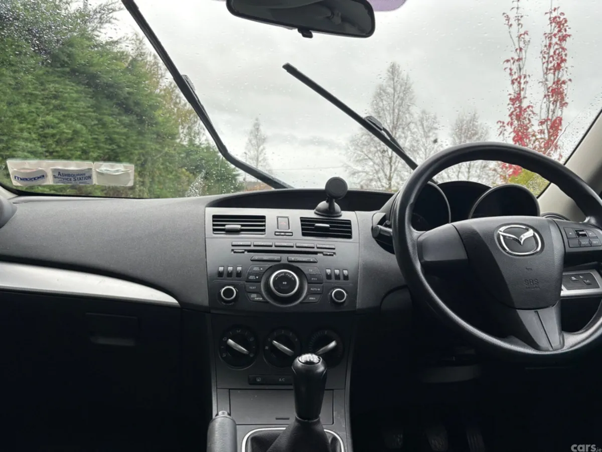 Mazda Mazda3 Saloon, Diesel, 2013, Grey