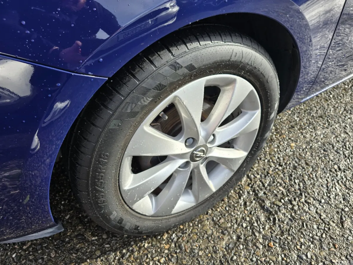 Opel Corsa Hatchback, Petrol, 2018, Blue