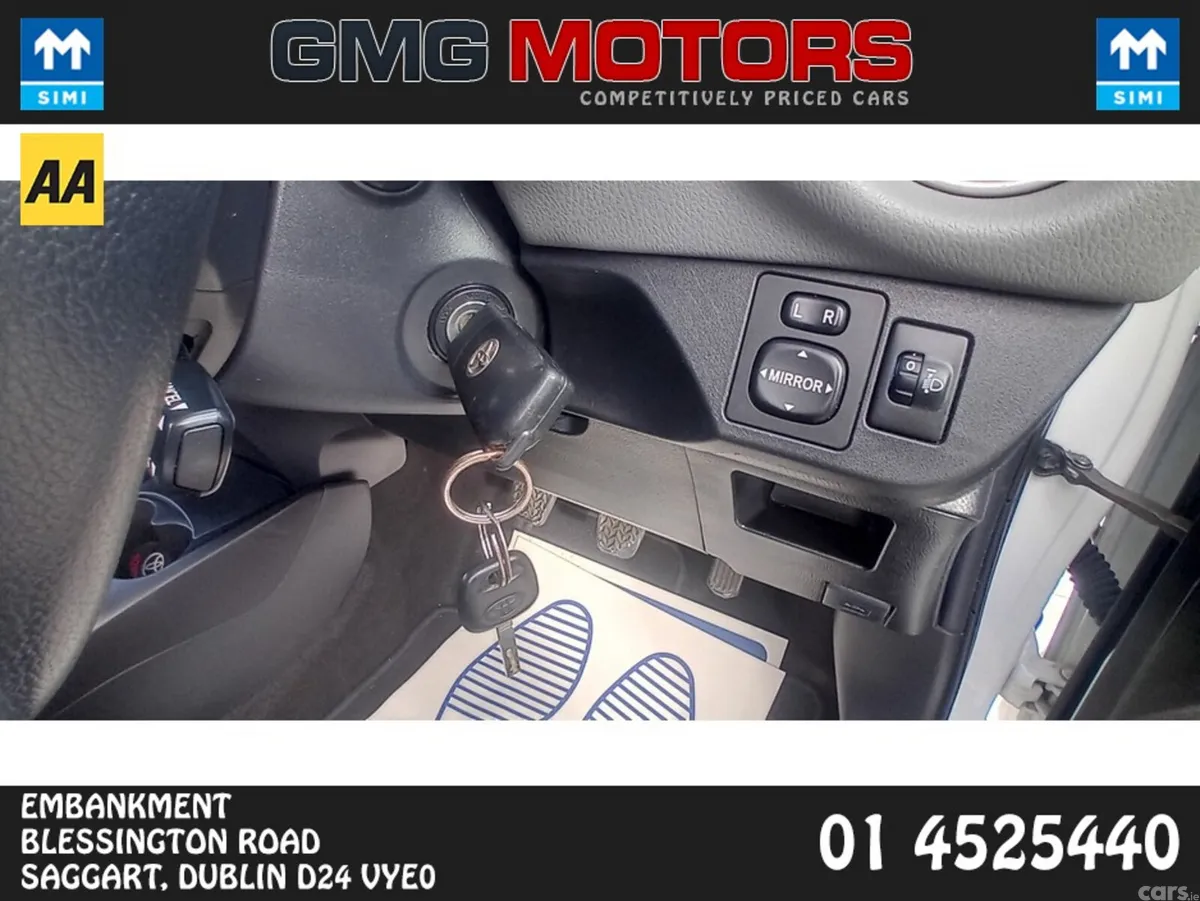Toyota Yaris Hatchback, Petrol, 2016, White
