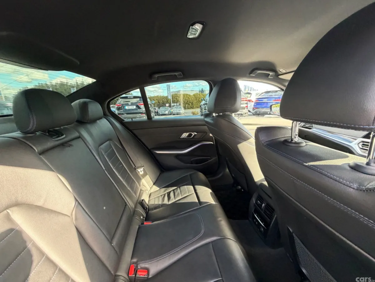 BMW 3-Series Saloon, Petrol, 2019, Blue