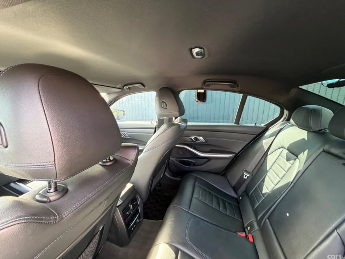 BMW 3-Series Saloon, Petrol, 2019, Blue