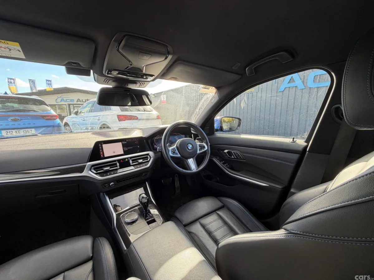 BMW 3-Series Saloon, Petrol, 2019, Blue