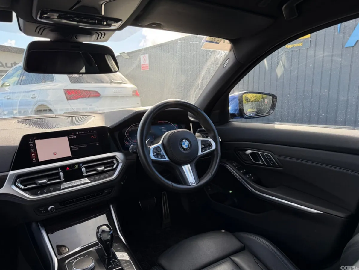 BMW 3-Series Saloon, Petrol, 2019, Blue