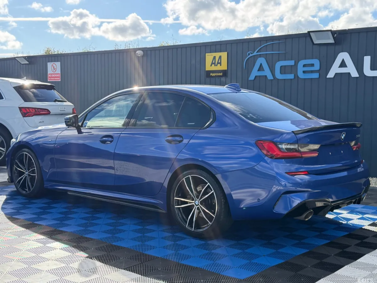 BMW 3-Series Saloon, Petrol, 2019, Blue
