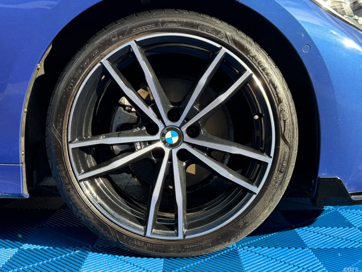 BMW 3-Series Saloon, Petrol, 2019, Blue