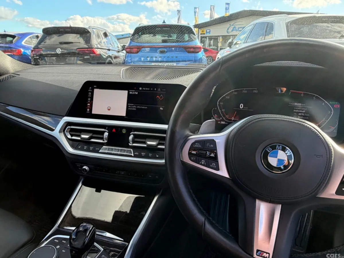 BMW 3-Series Saloon, Petrol, 2019, Blue
