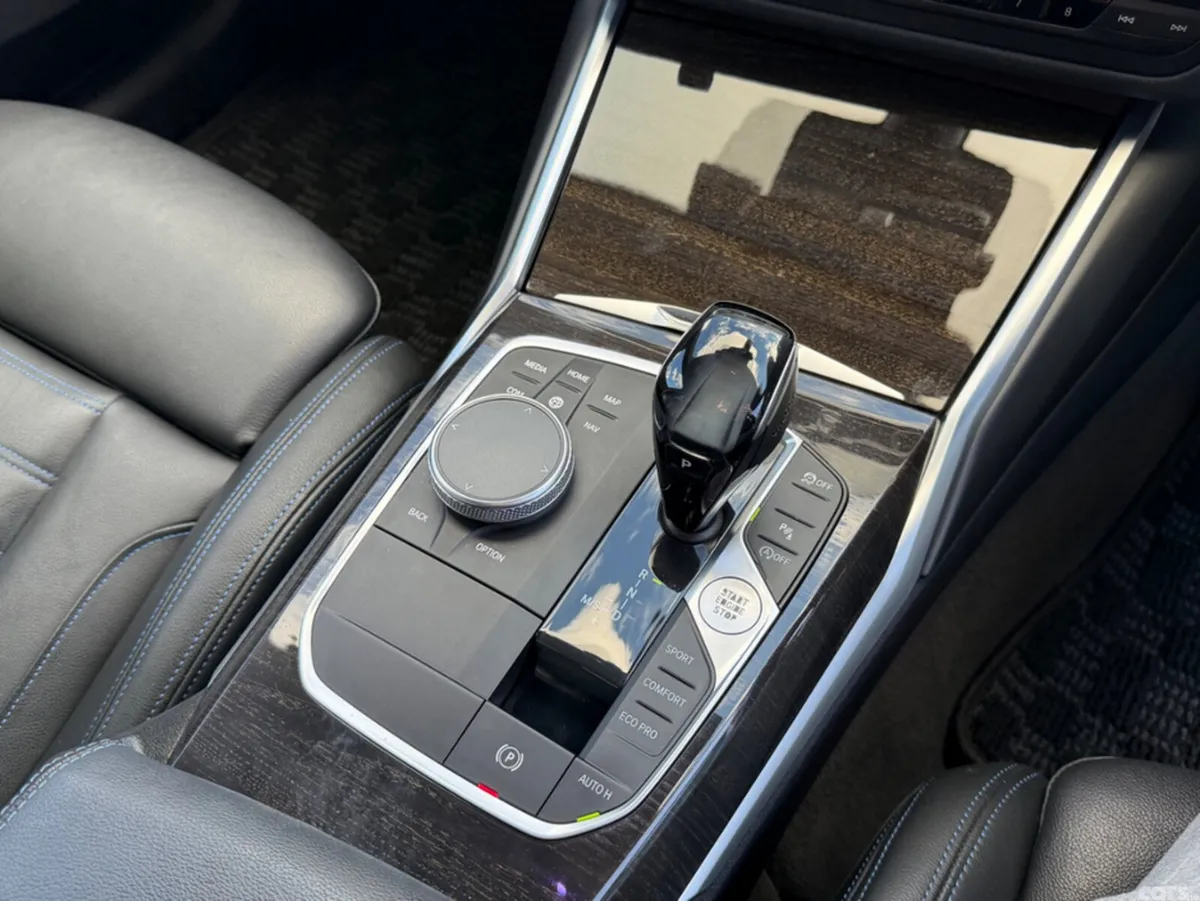 BMW 3-Series Saloon, Petrol, 2019, Blue