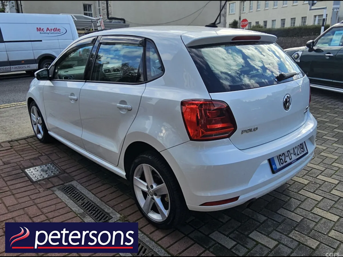 Volkswagen Polo Hatchback, Petrol, 2016, White