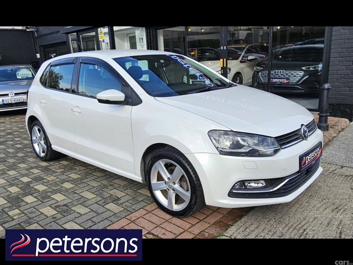 Volkswagen Polo Hatchback, Petrol, 2016, White