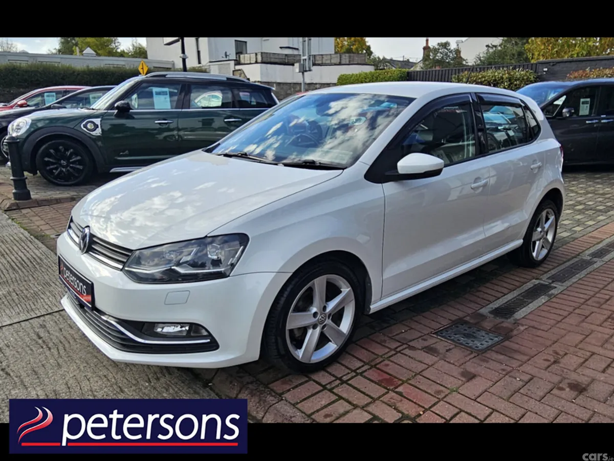 Volkswagen Polo Hatchback, Petrol, 2016, White