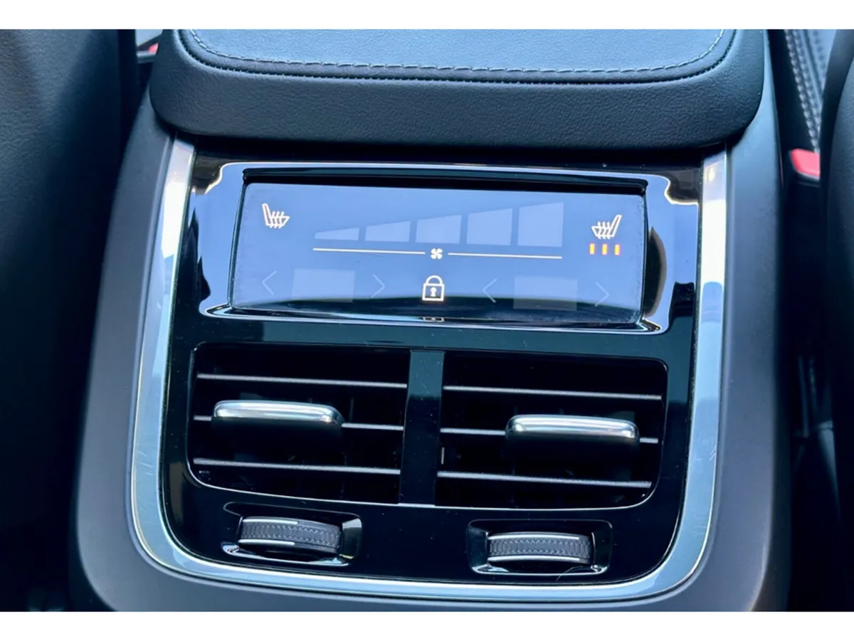 Volvo XC90 SUV, Petrol Hybrid, 2024, Black