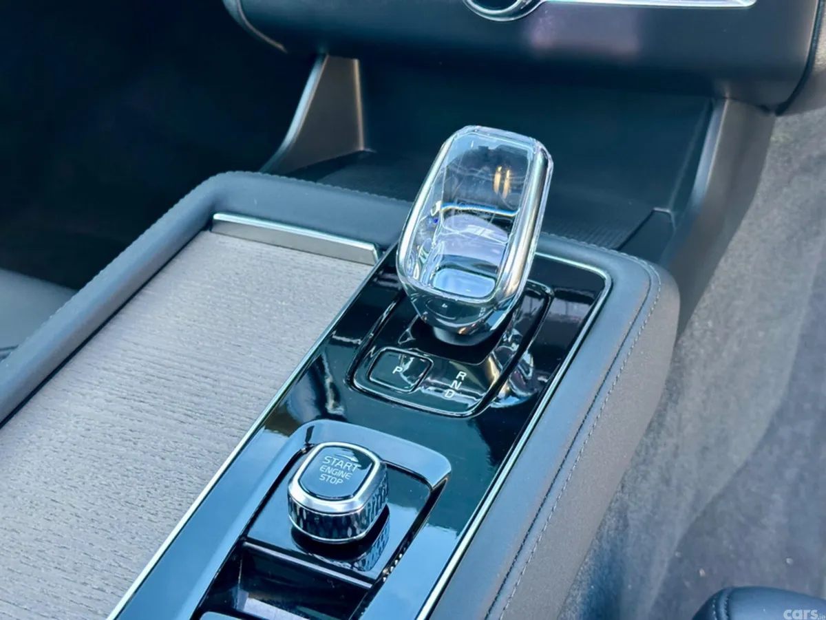 Volvo XC90 SUV, Petrol Plug-in Hybrid, 2025, Red