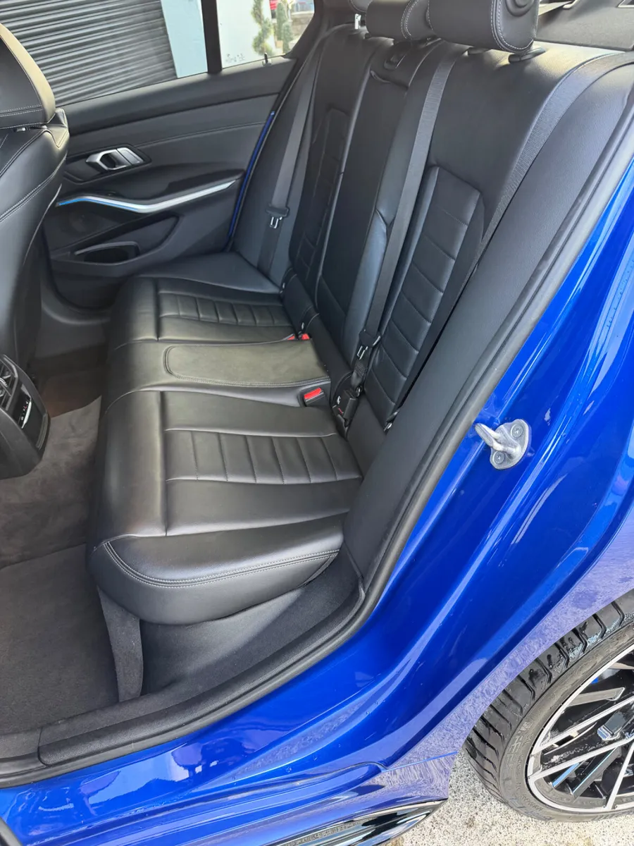 BMW 3-Series Saloon, Petrol Hybrid, 2021, Blue