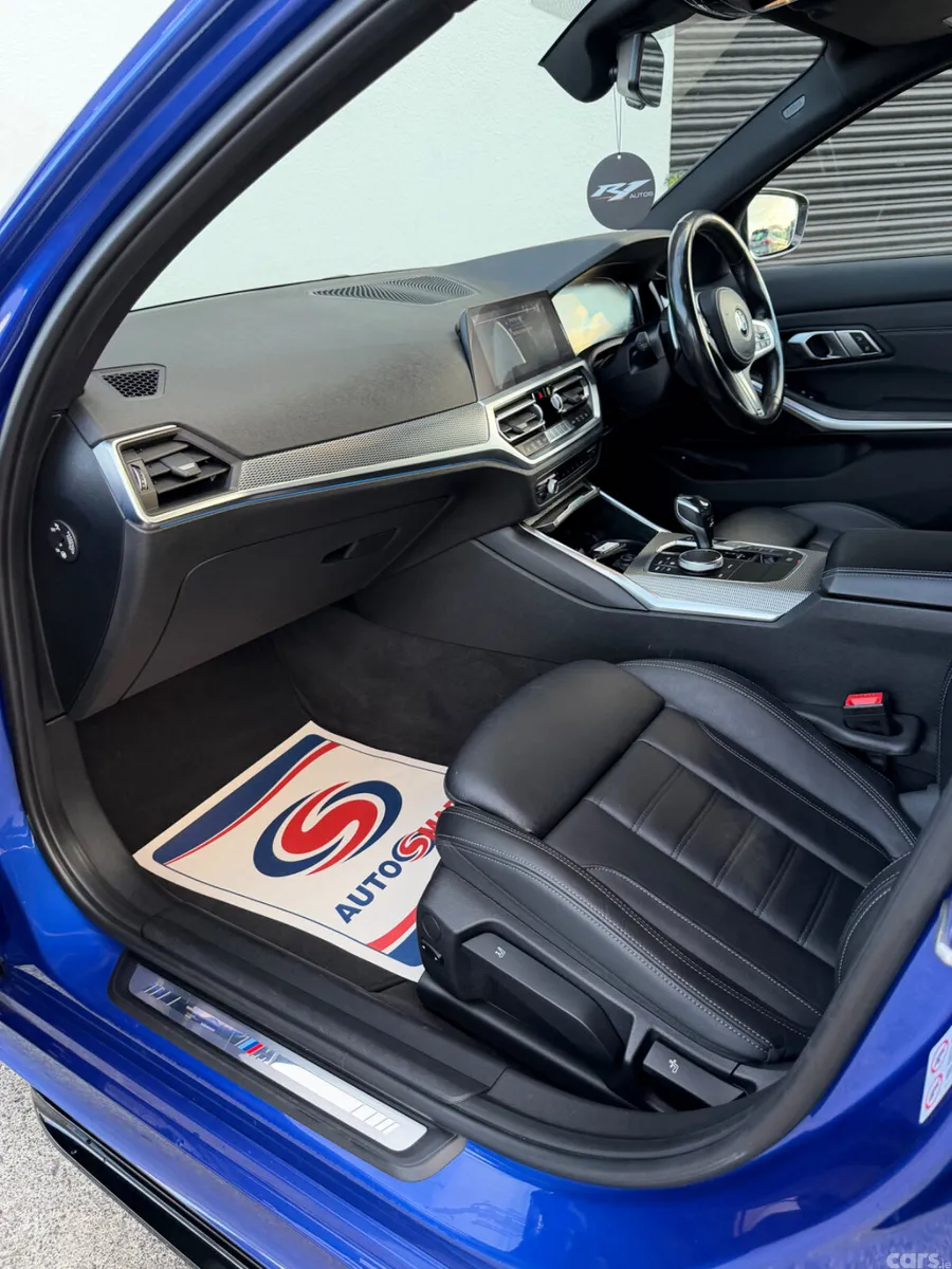 BMW 3-Series Saloon, Petrol Hybrid, 2021, Blue
