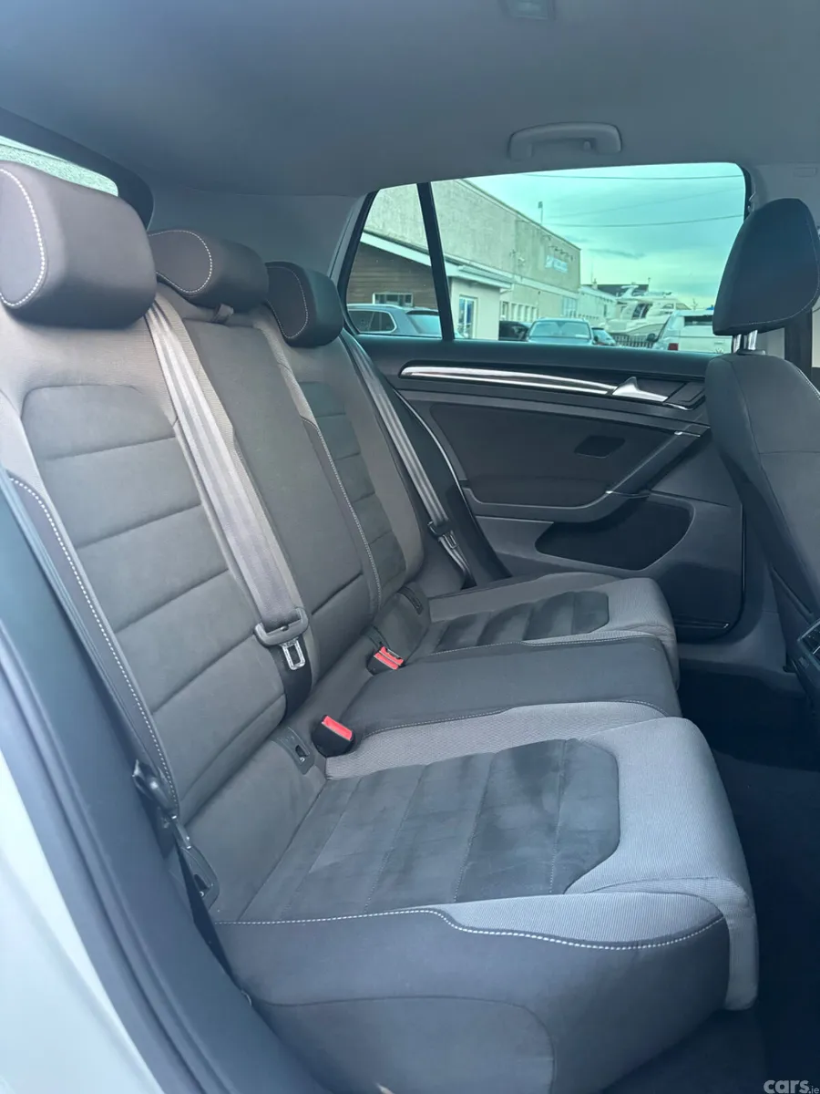 Volkswagen Golf Hatchback, Diesel, 2019, White