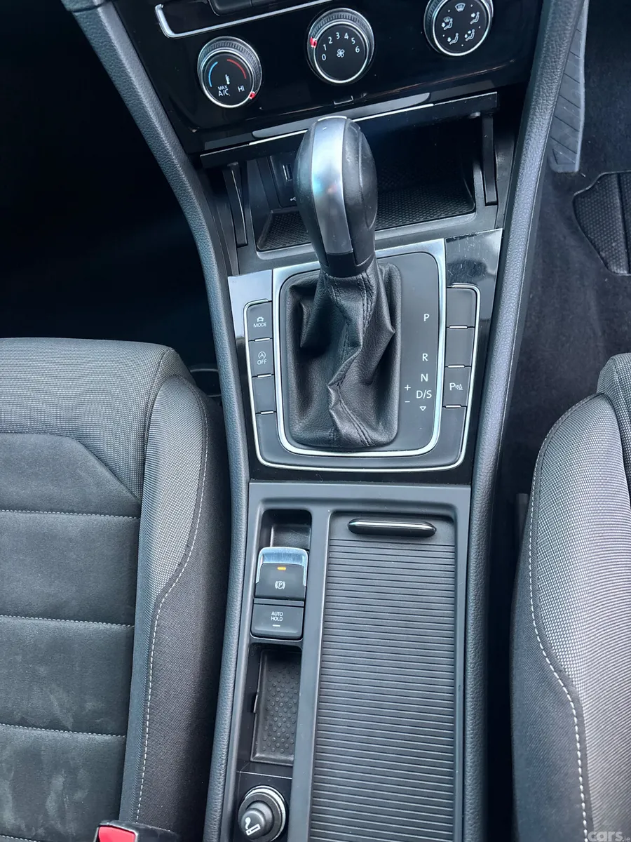 Volkswagen Golf Hatchback, Diesel, 2019, White