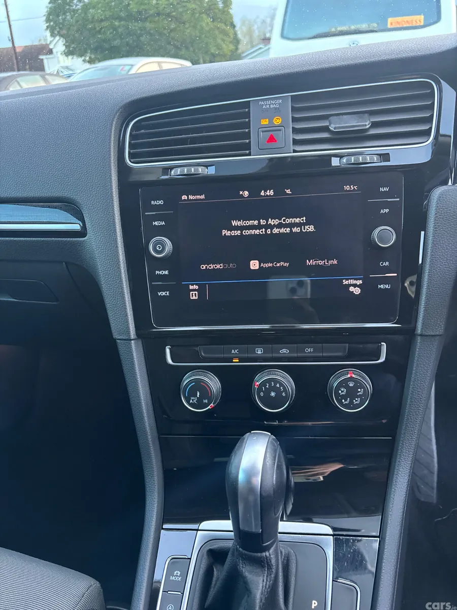 Volkswagen Golf Hatchback, Diesel, 2019, White