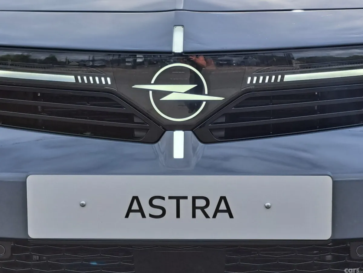 Opel Astra Hatchback, Petrol Hybrid, 2027, Grey