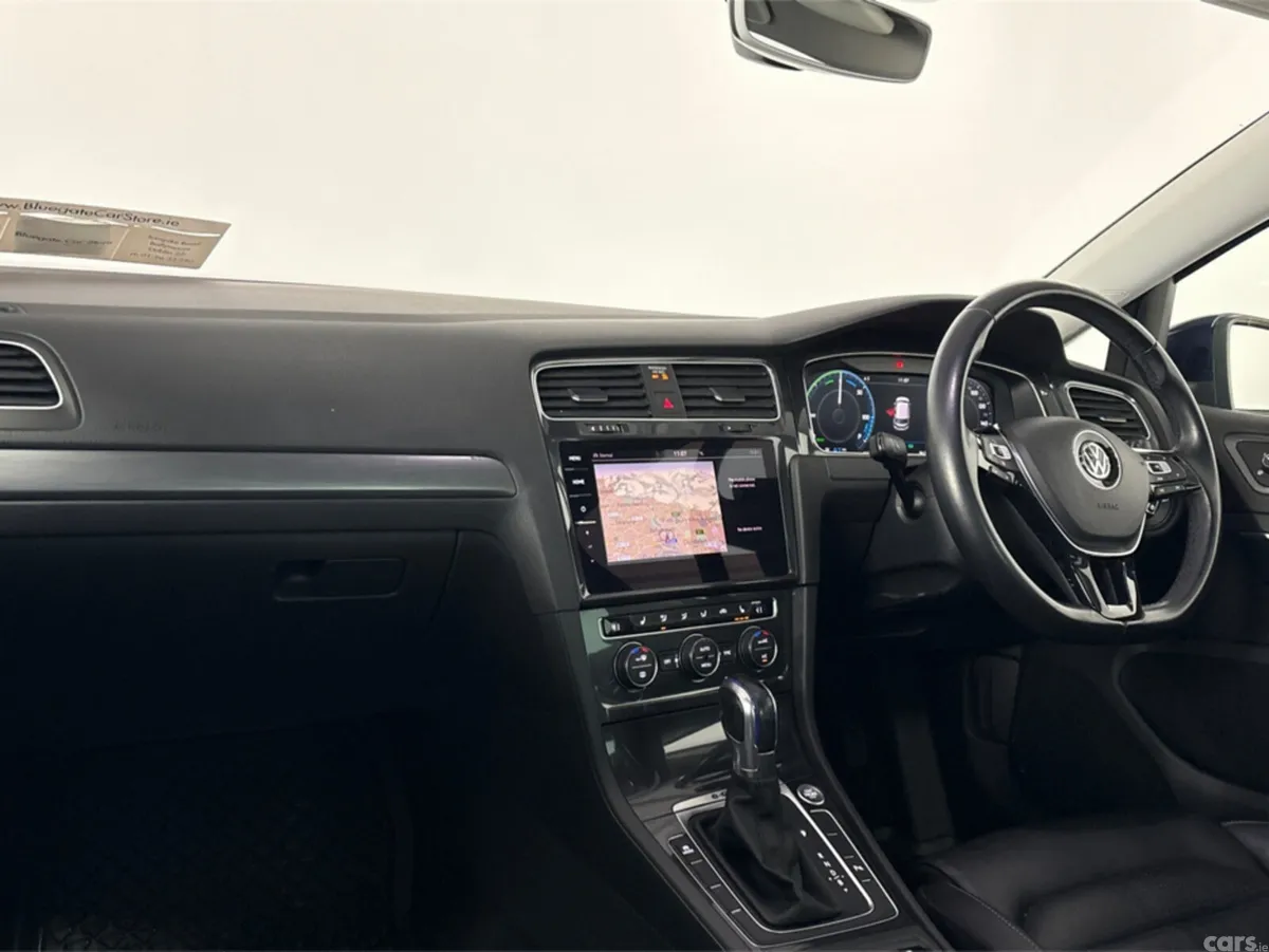 Volkswagen e-Golf Estate, Electric, 2019, Blue