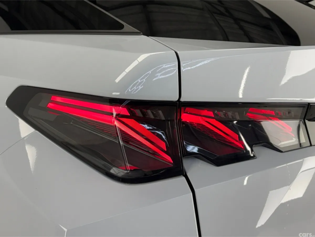 Peugeot 3008 MPV, Electric, 2025, White