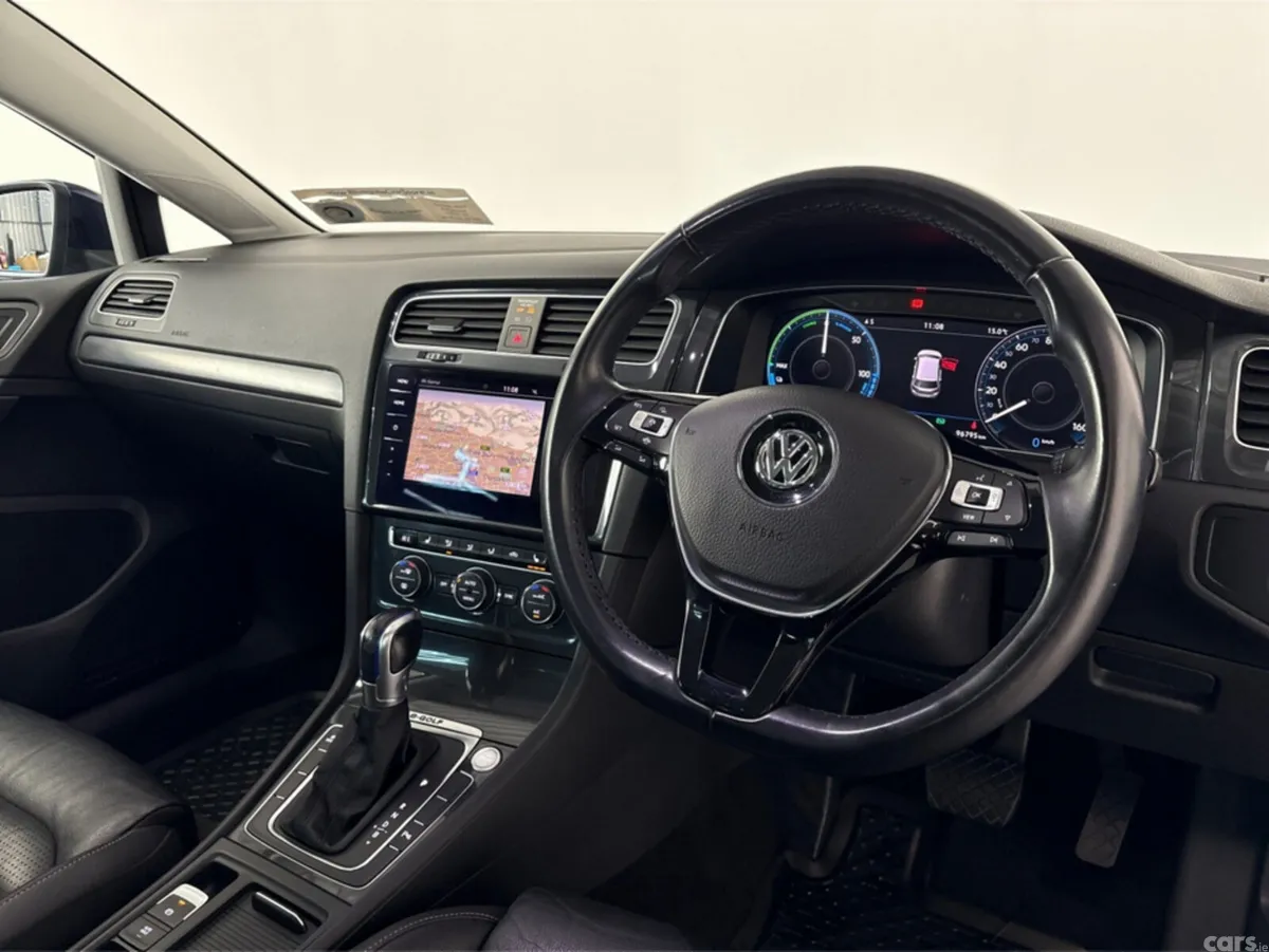 Volkswagen e-Golf Estate, Electric, 2019, Blue