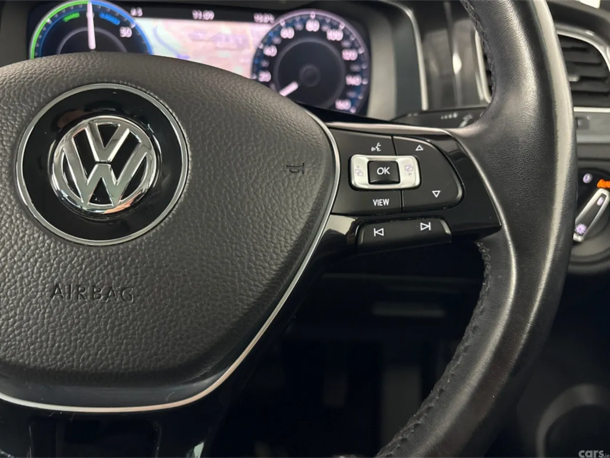 Volkswagen e-Golf Estate, Electric, 2019, Blue