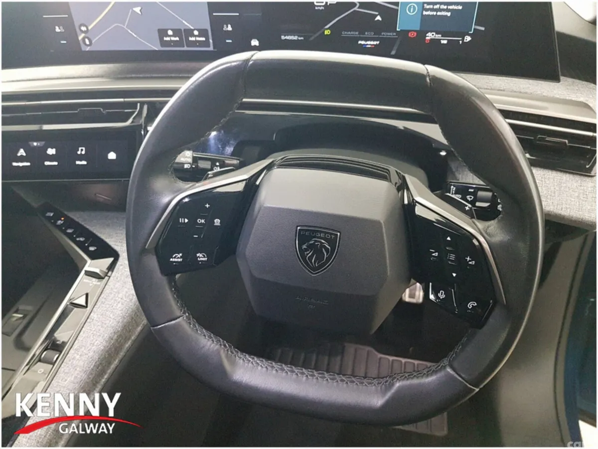 Peugeot 5008 MPV, Petrol, 2025, Blue