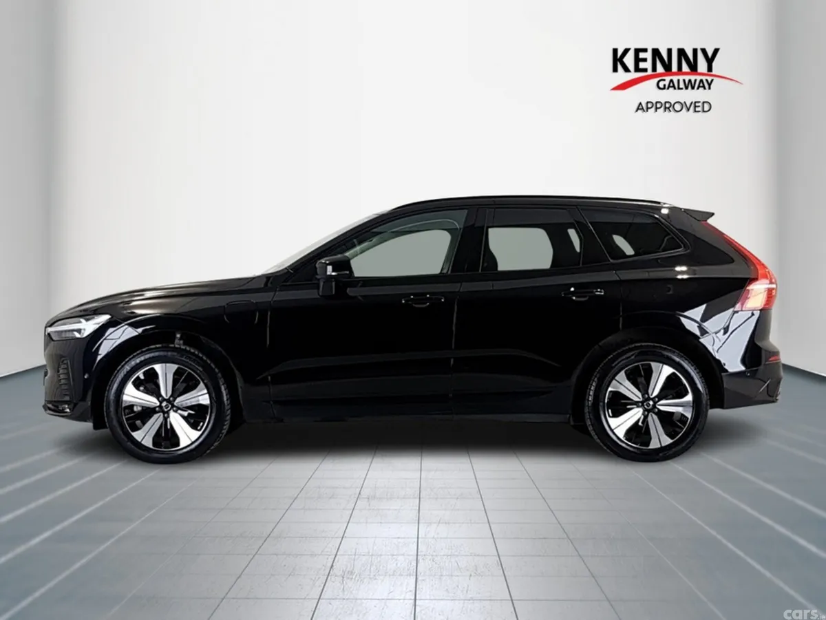 Volvo XC60 SUV, Petrol Plug-in Hybrid, 2024, Black