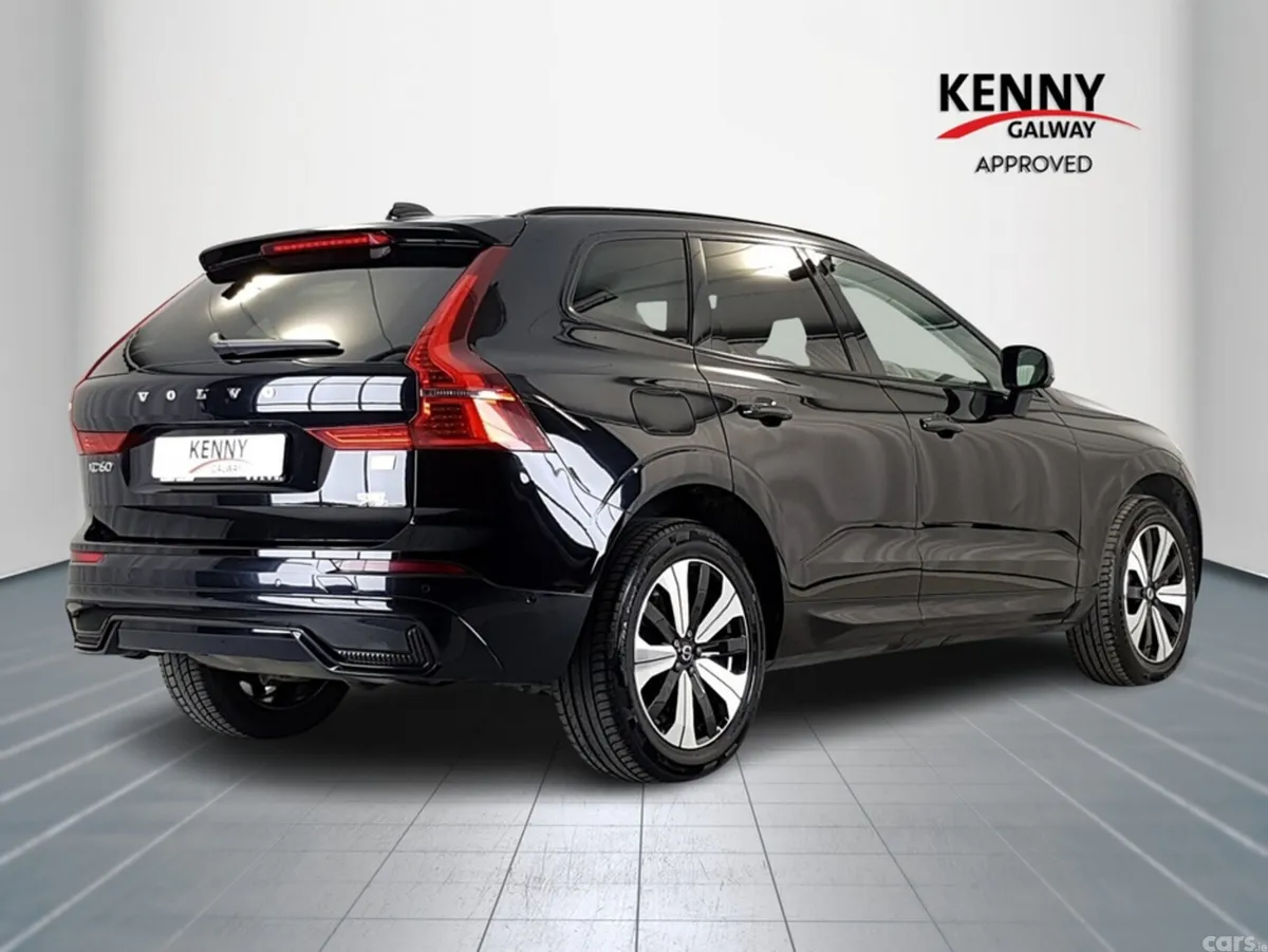 Volvo XC60 SUV, Petrol Plug-in Hybrid, 2024, Black