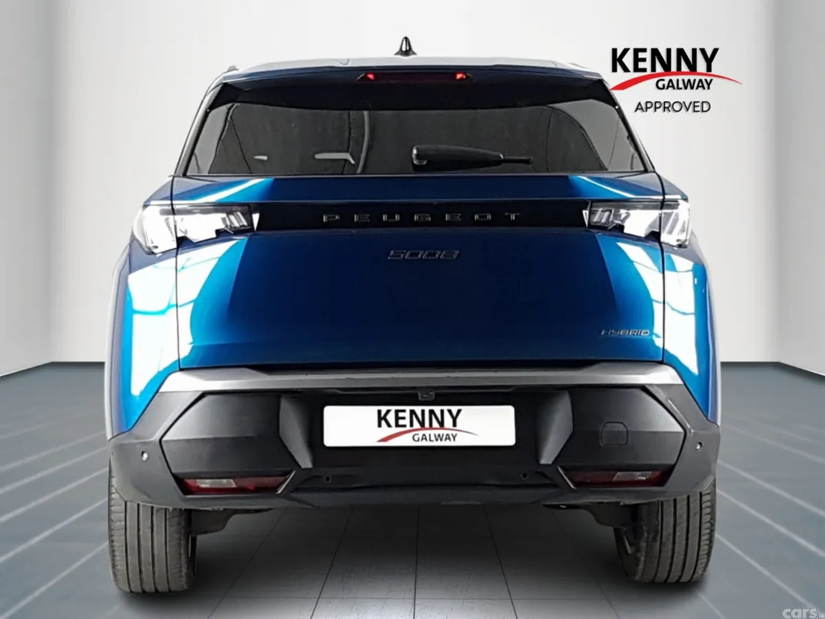Peugeot 5008 MPV, Petrol, 2025, Blue