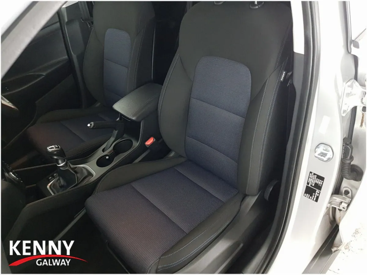 Hyundai Tucson MPV, Diesel, 2018, Silver