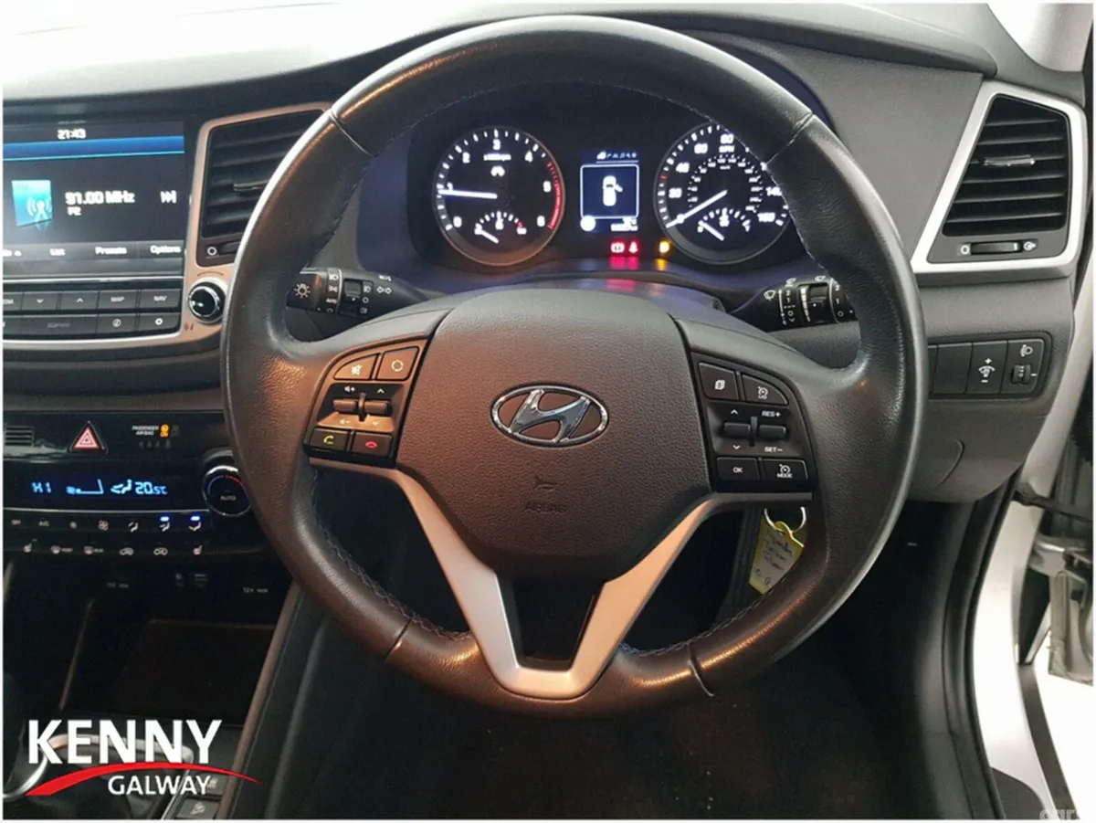 Hyundai Tucson MPV, Diesel, 2018, Silver