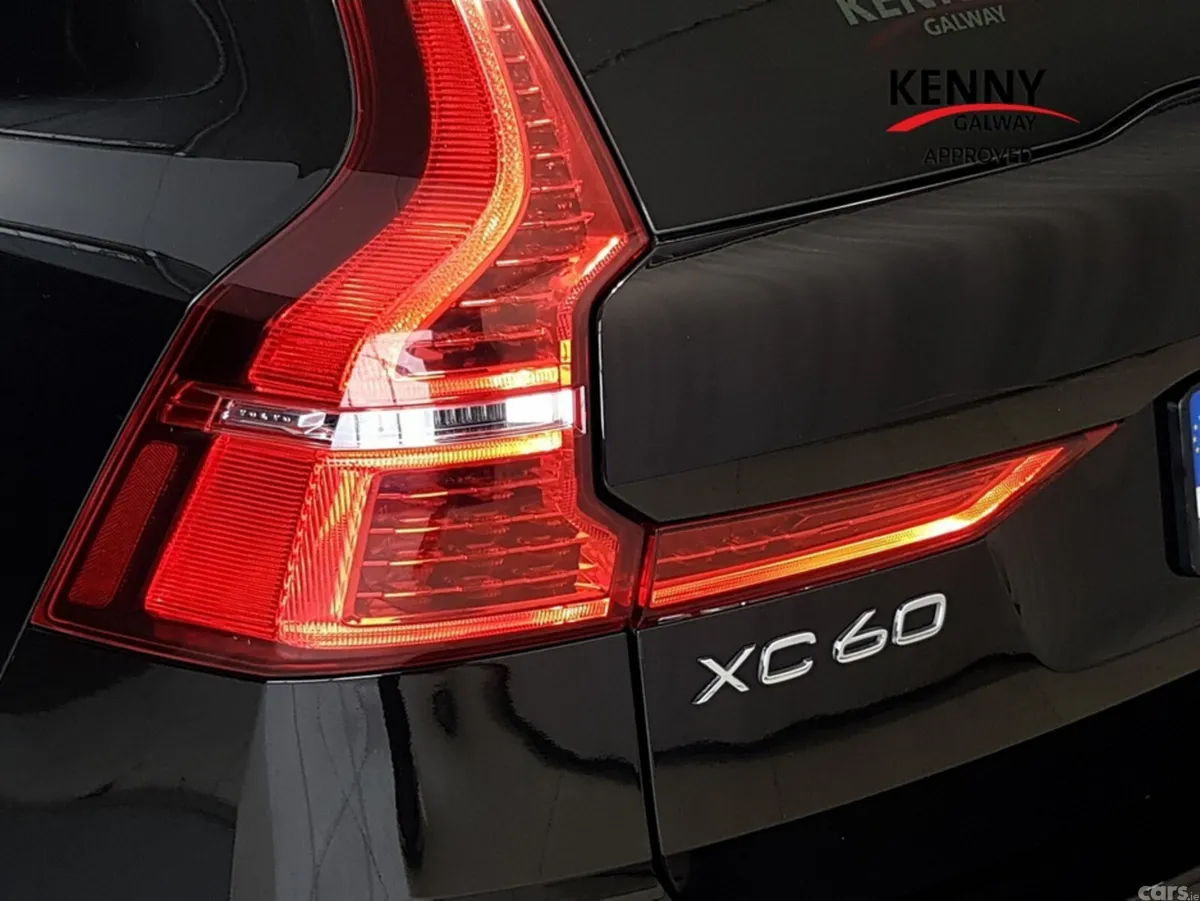 Volvo XC60 SUV, Petrol Plug-in Hybrid, 2024, Black