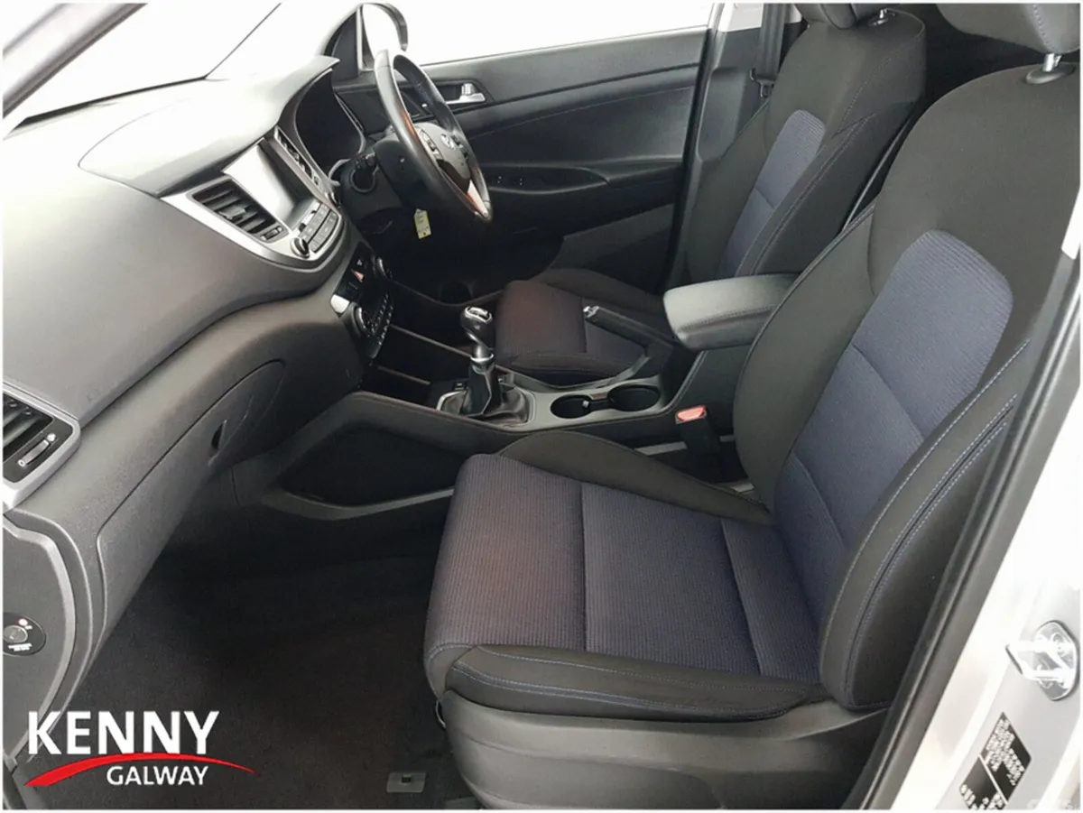 Hyundai Tucson MPV, Diesel, 2018, Silver