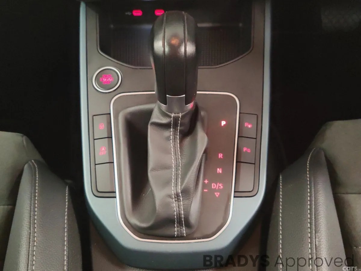SEAT Arona Hatchback, Petrol, 2023, Blue