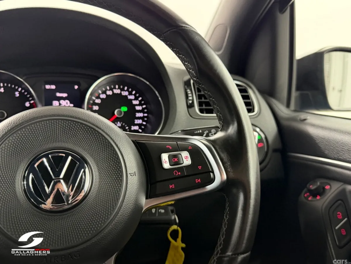 Volkswagen Polo Hatchback, Petrol, 2017, Blue