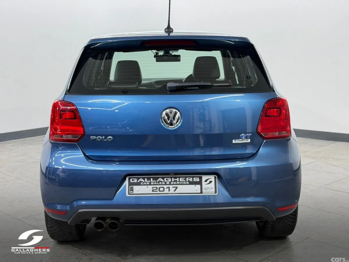 Volkswagen Polo Hatchback, Petrol, 2017, Blue