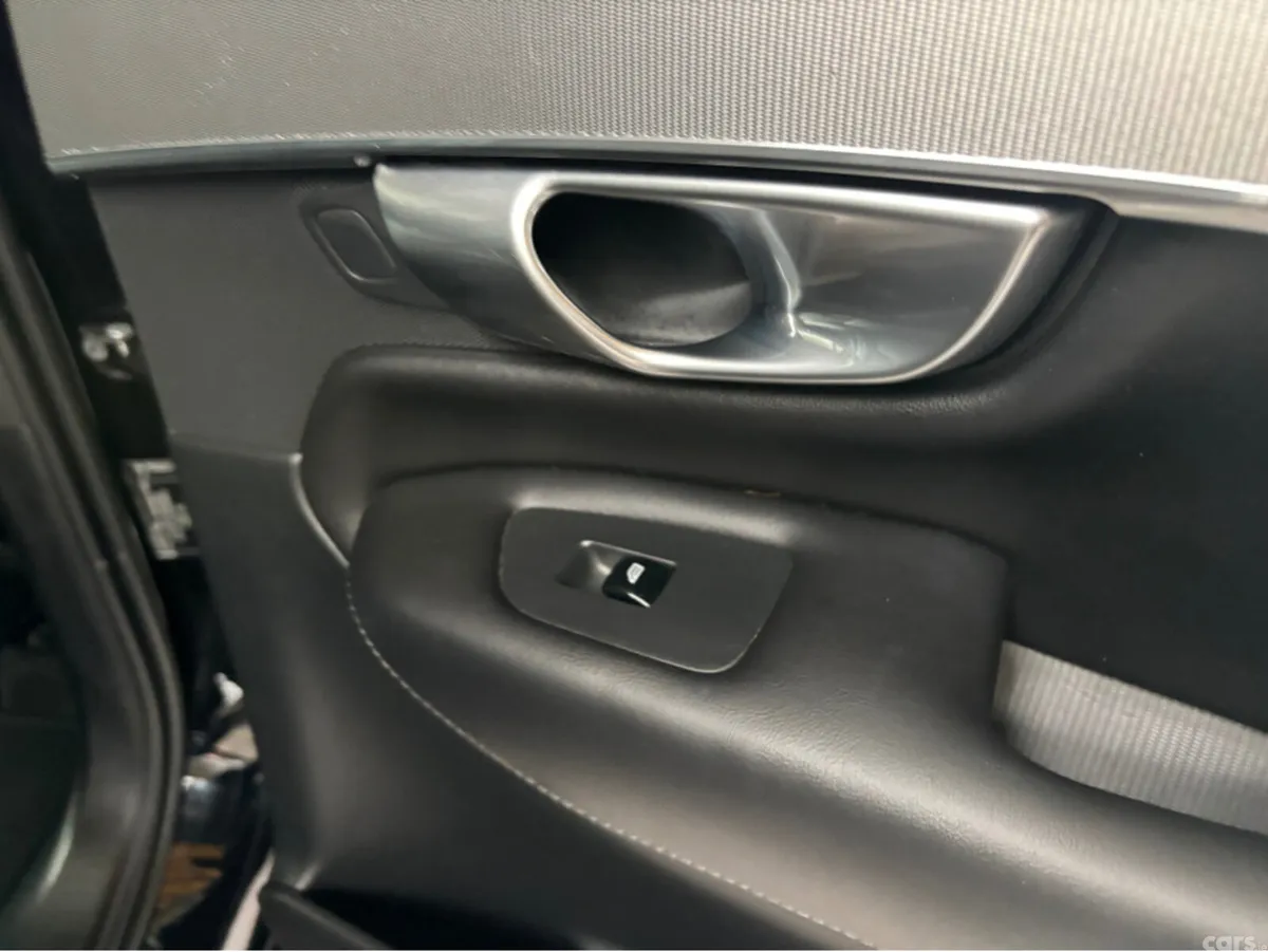 Volvo XC90 Estate, Petrol Plug-in Hybrid, 2023, Black