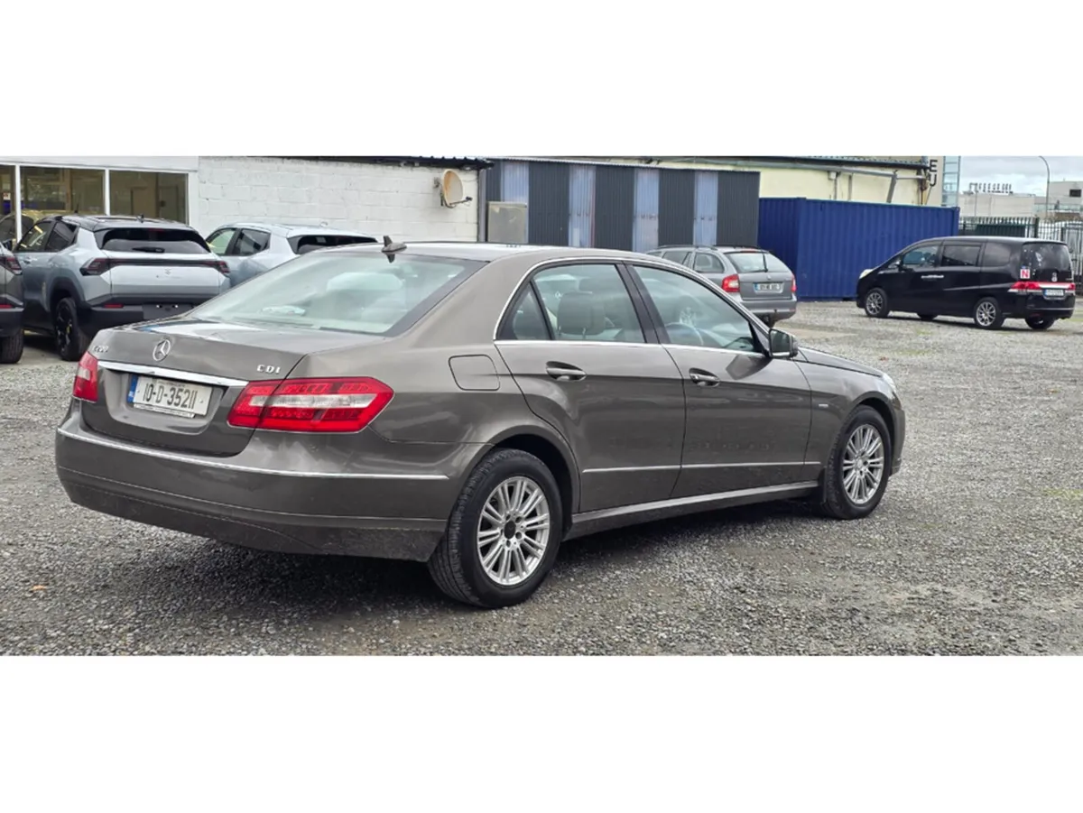 Mercedes-Benz E-Class Saloon, Diesel, 2010, Grey