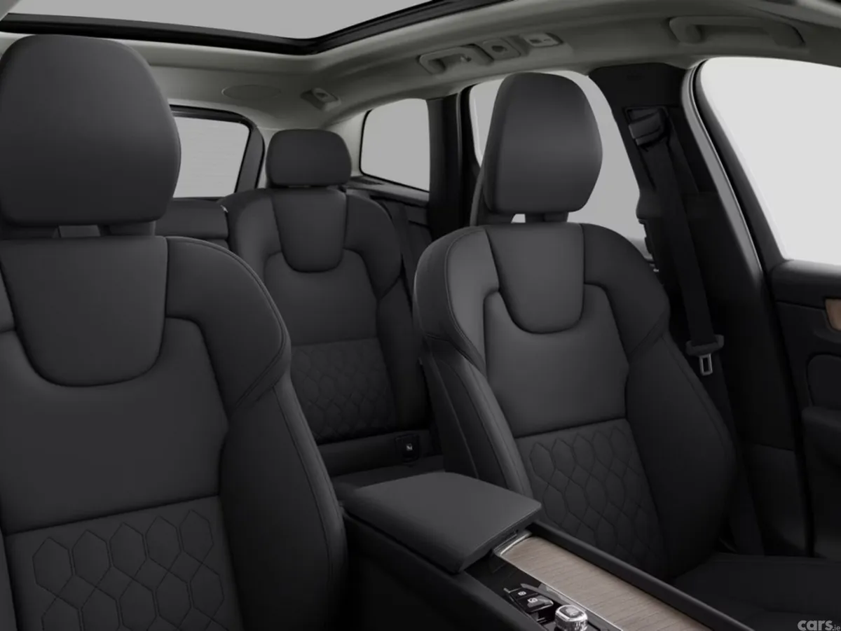 Volvo XC60 SUV, Petrol Plug-in Hybrid, 2027, Black