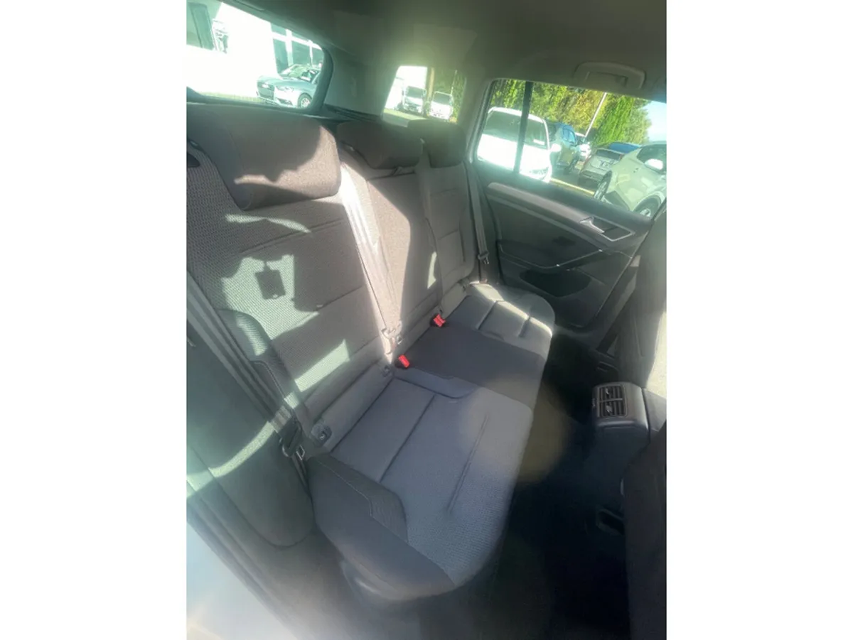 Volkswagen Golf Estate, Petrol, 2015, White