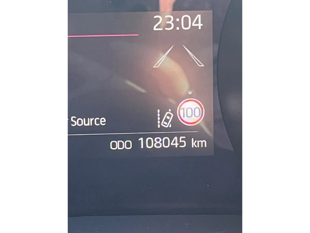 Toyota Yaris Hatchback, Petrol Hybrid, 2021, Purple