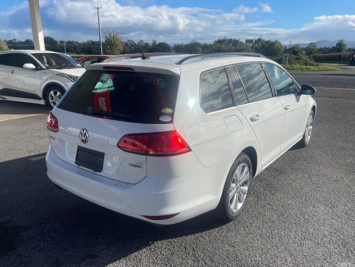 Volkswagen Golf Estate, Petrol, 2015, White