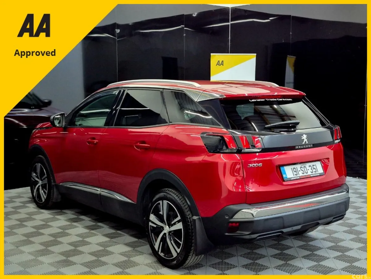Peugeot 3008 MPV, Diesel, 2019, Red