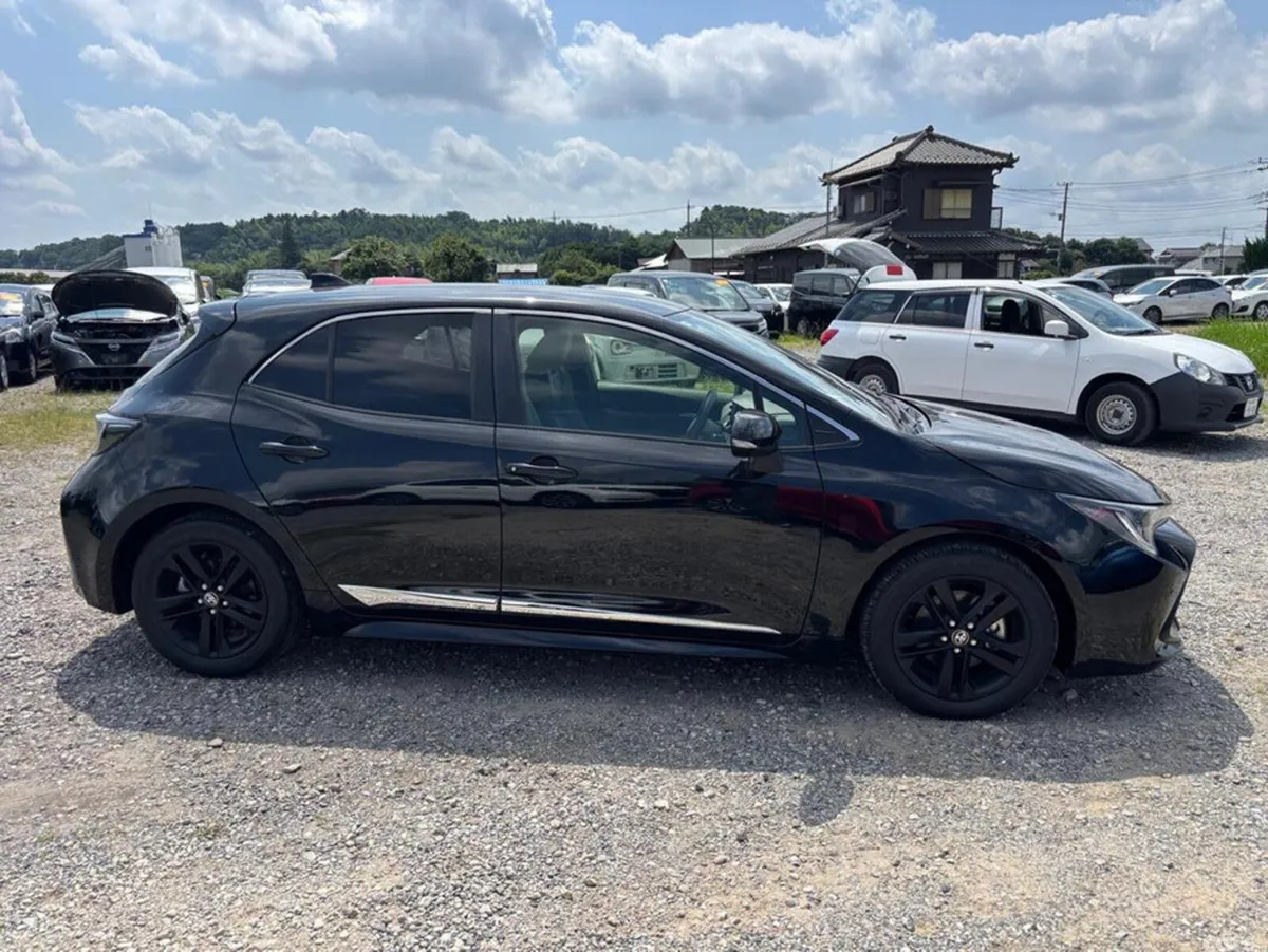 Toyota Corolla Hatchback, Petrol Hybrid, 2022, Black