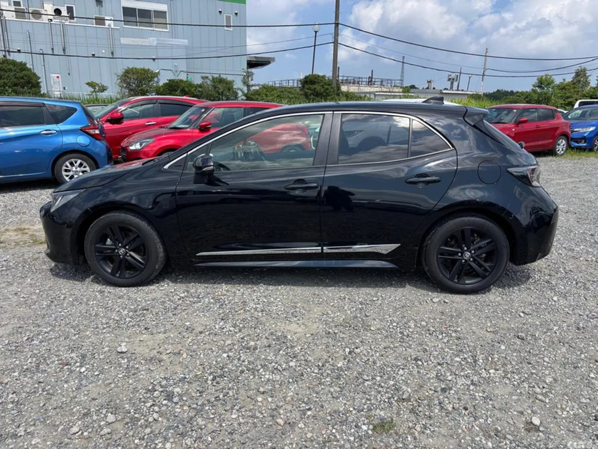 Toyota Corolla Hatchback, Petrol Hybrid, 2022, Black