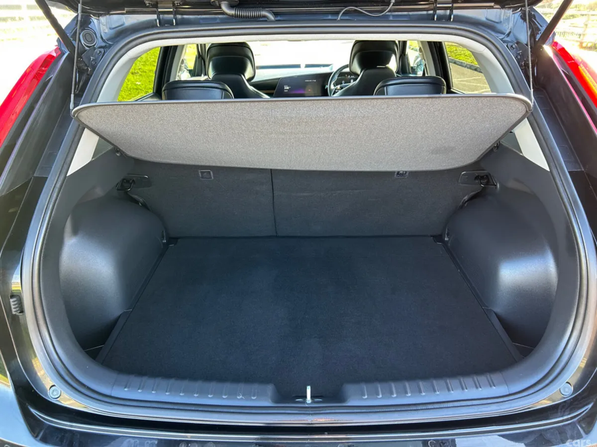 Kia Niro SUV, Petrol Hybrid, 2023, Black