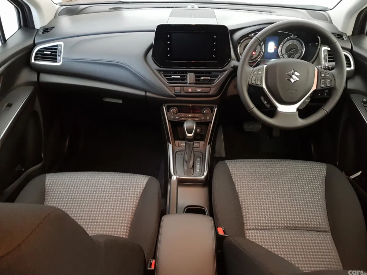 Suzuki SX4 S-Cross SUV, Petrol Hybrid, 2024, Silver