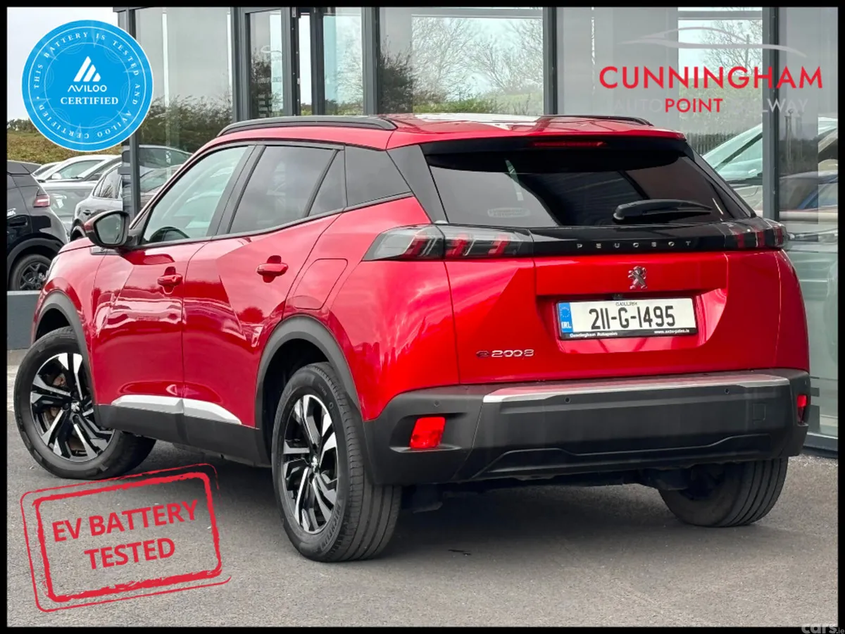 Peugeot 2008 MPV, Electric, 2021, Red